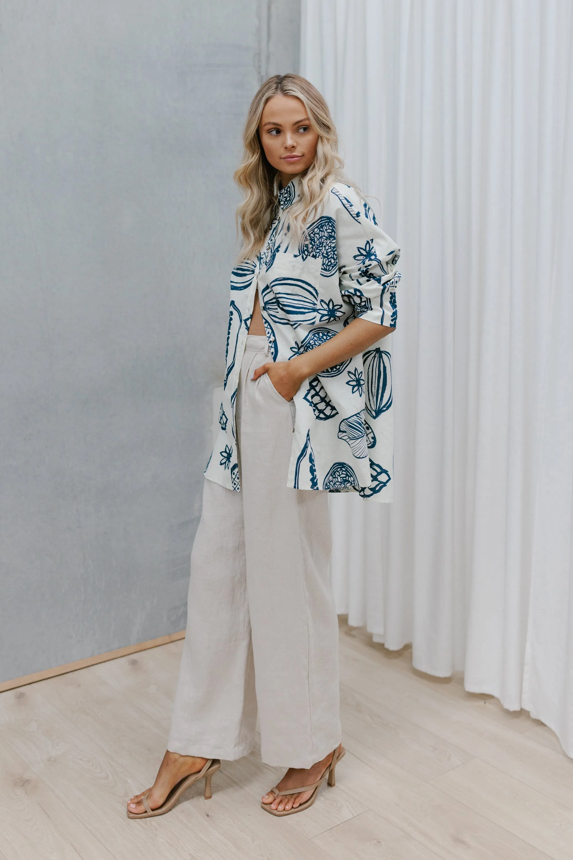 Gwen Shirt - Cream/Navy Print
