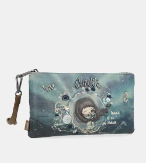 Iceland handbag with a zip closure